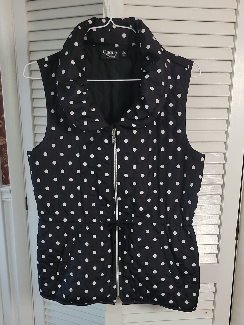 Onque Casuals Black Quilted Vest